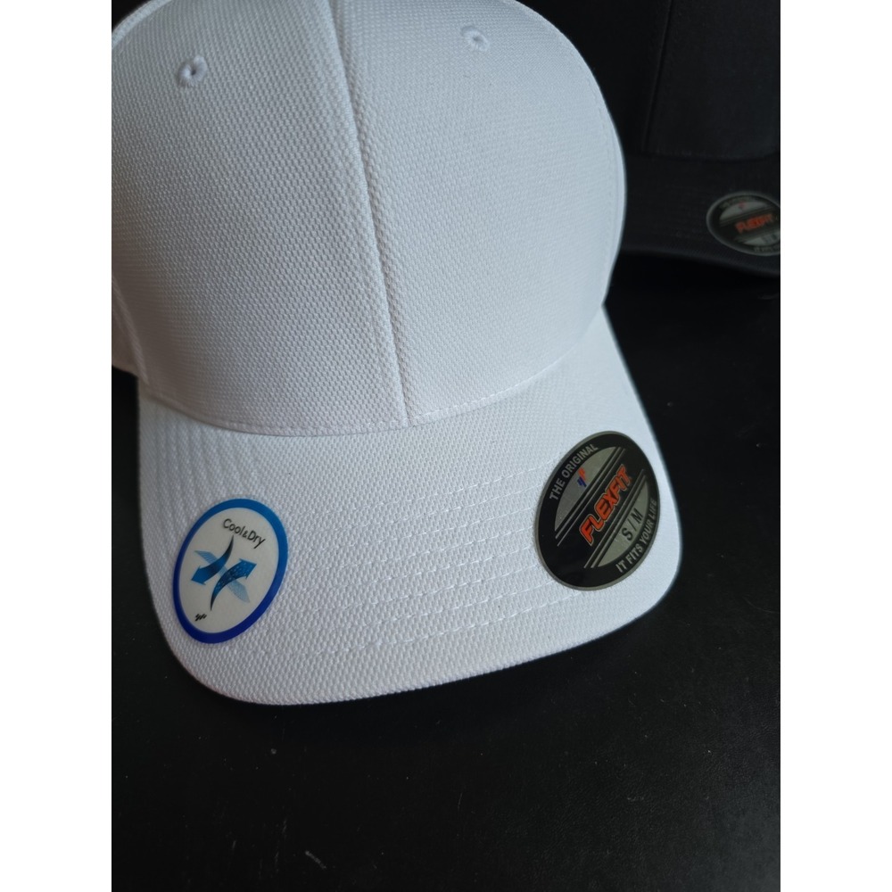 3 Flexfit Fitted Baseball Caps Hats 1 White 2 Black Small Medium New Cool Dry - Picture 4 of 9